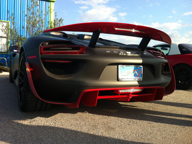 Illustration for article titled Sharing A Track With A Porsche 918 Makes For A Very Good Day